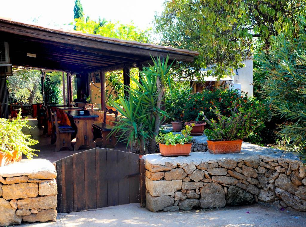 Agriturismo Calamosche Hotel โนโต ภายนอก รูปภาพ